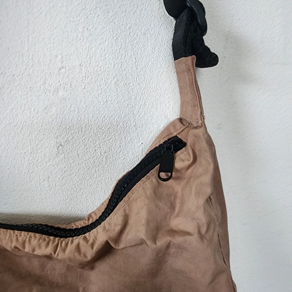 Baggu Medium Nylon Crescent Bag Brown Black Strap